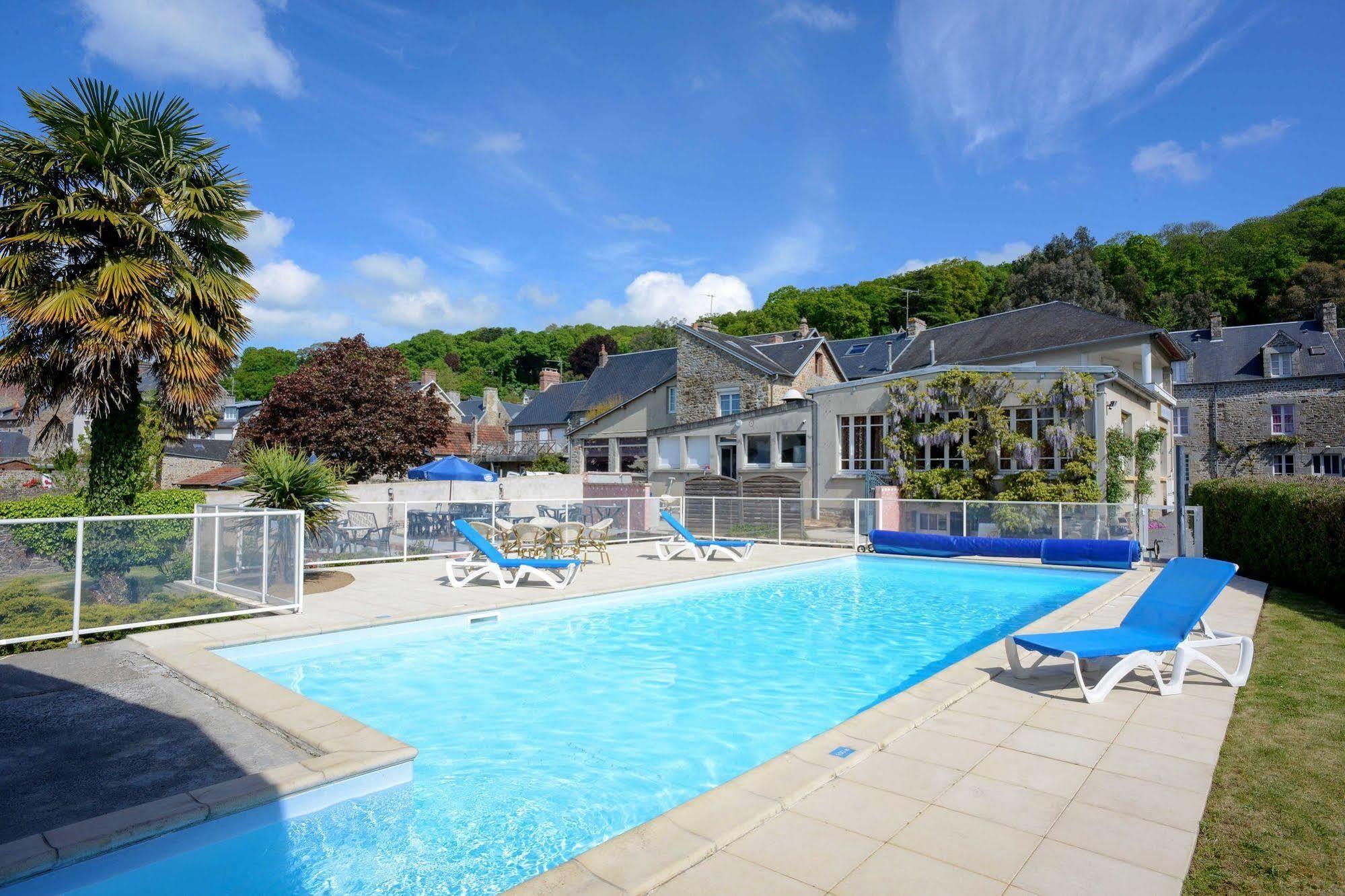 Hotel Des Bains Saint-Jean-le-Thomas Luaran gambar